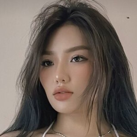 Nganguyeen model nice images