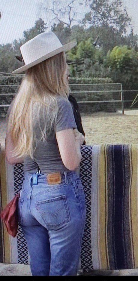 Stevie Wynne Levine porn model pic