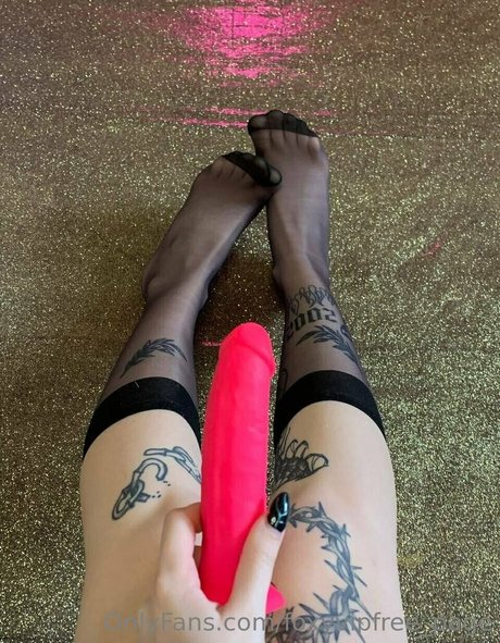 foxyvipfree page pornographic star pic