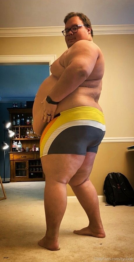 tychub nude actress pictures