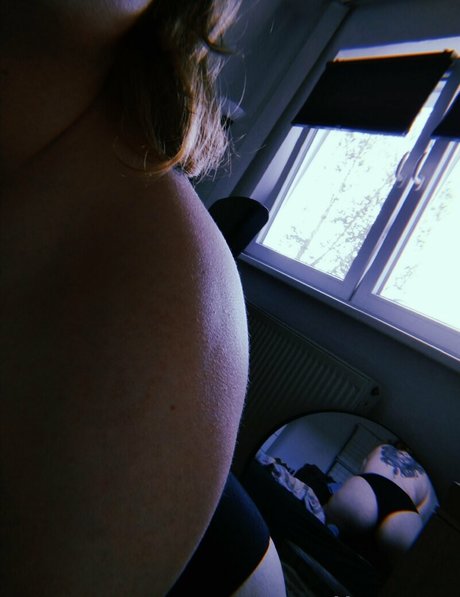 marypoppy pretty model photos