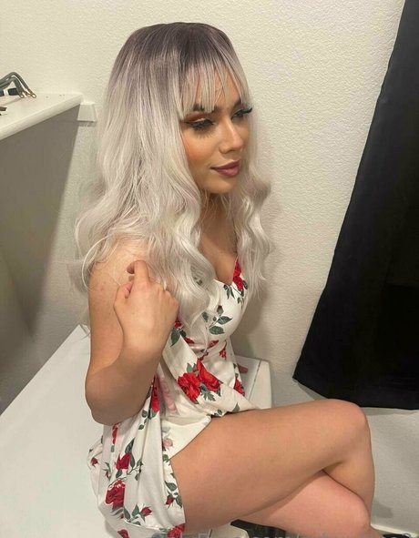 ruby rose3 top model pics