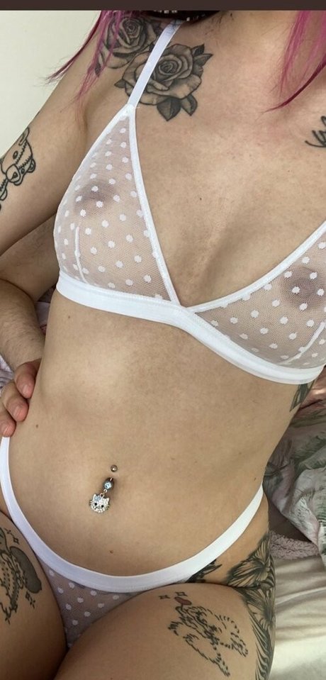 Ninzie nudes star pic