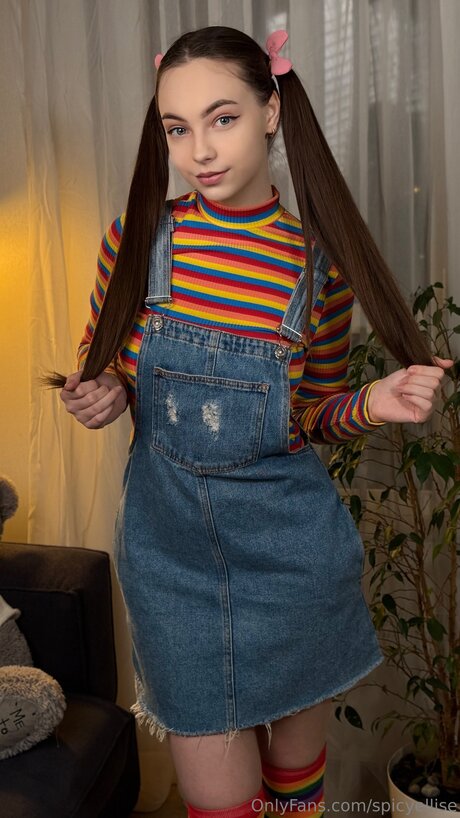 Spicyellise star erotic image