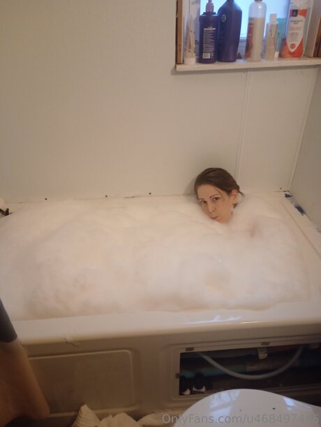 U468497465 erotic model img