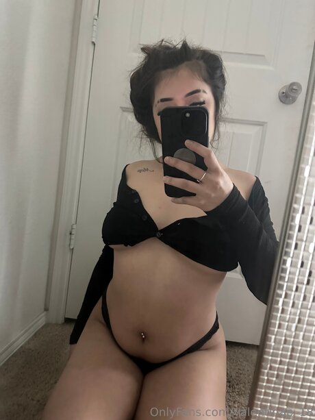 Valentinap 18 porn star photos