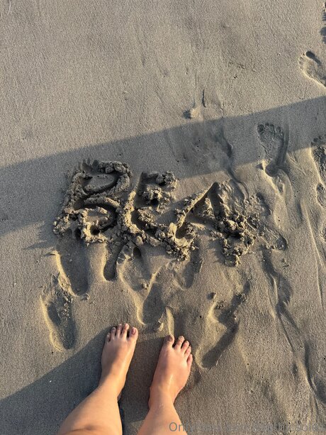 Bigthicsoles pornstar sexy img