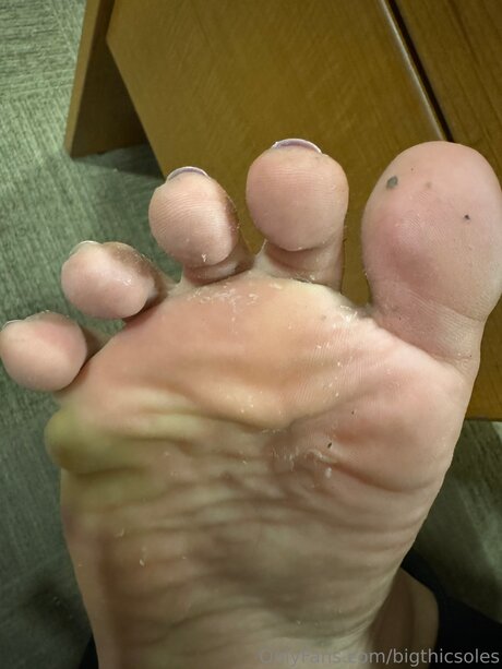 Bigthicsoles pornstar pic