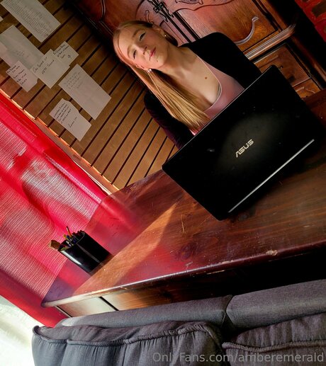 Amberemerald nudes star photos