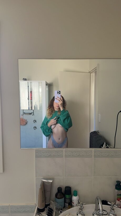 Kodilouise22 sex star images