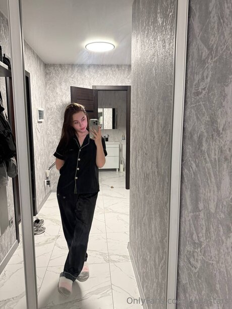 Bellastars star pornographic galleries