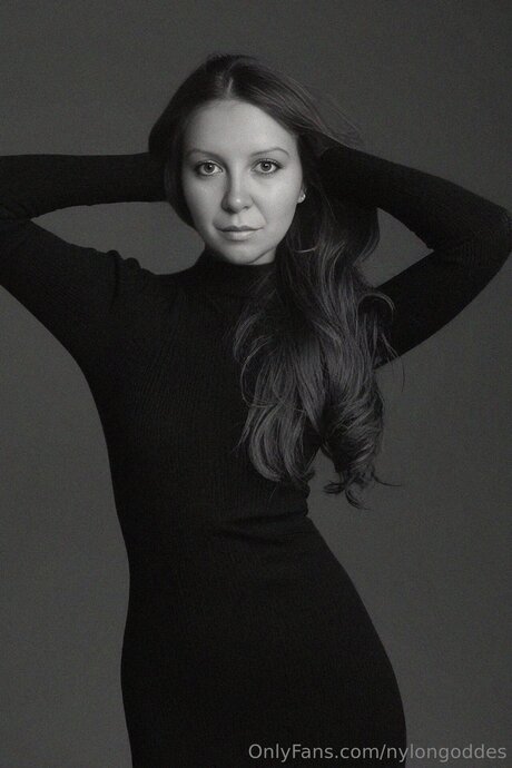 Nylongoddes Profile pic