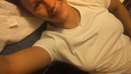 Heylilbaby star high quality image