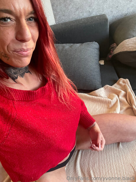 Yvonne Black sexy model photos