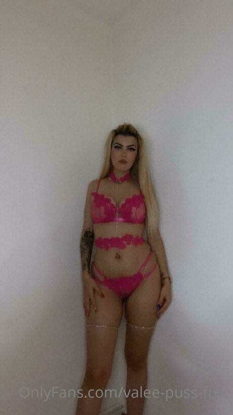 Valentinagoleafree sex actress archive