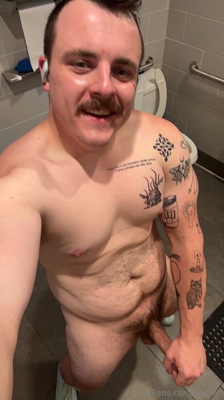 Swoleli model pretty pics