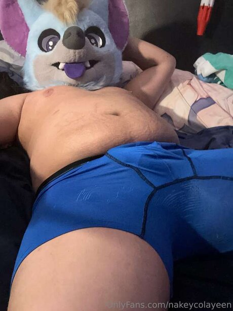 Nakeycolayeen nude pornstar photo