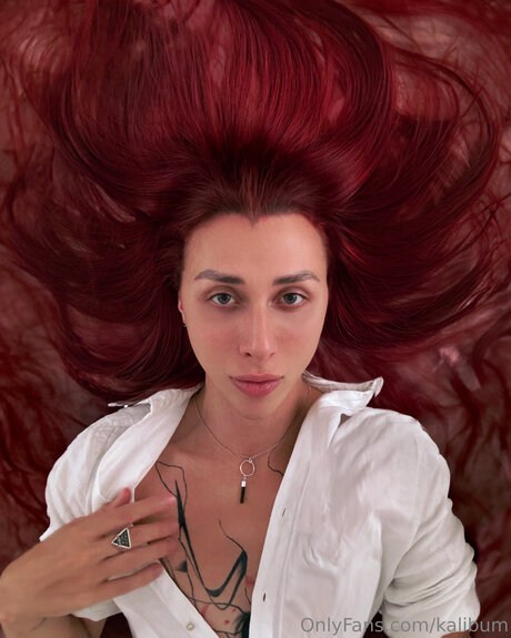 Kalibum naked model picture