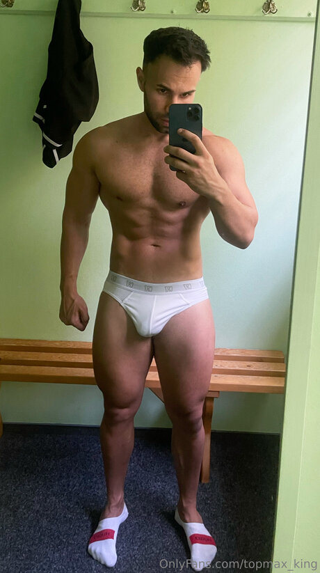 Topmax King model top pic