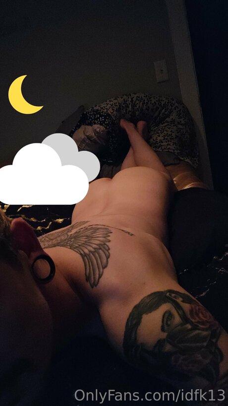 Idfk13 model hot images