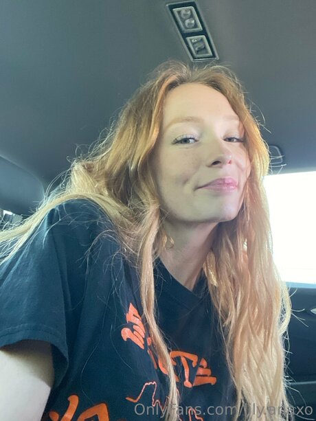 Lily Anaxo model sexy galleries