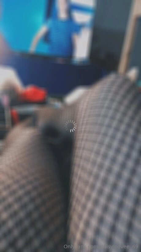 Daisyloovee 69 model porn image