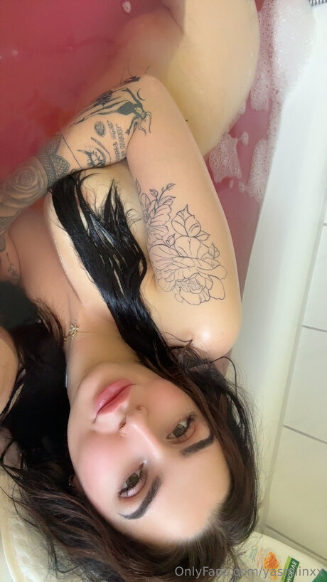 Sweetyasmiin star high quality photo