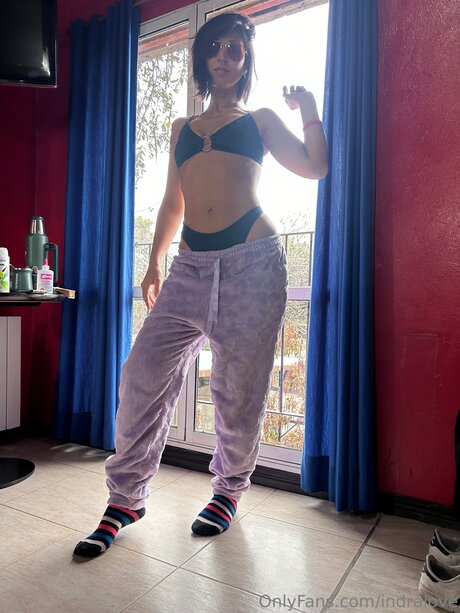 Indralove model high quality image