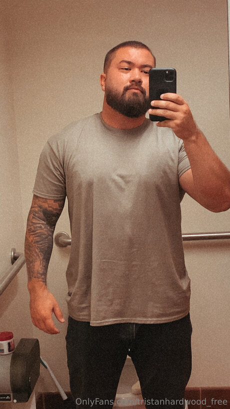 Tristanhardwoodxxx pornstar sexy image