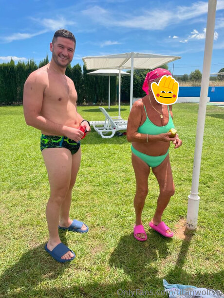 Titanwolfanss star naked photos