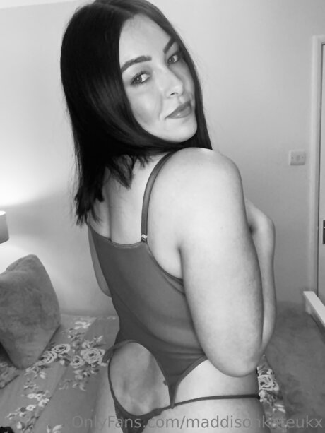 Maddisonkateukx star nude pic