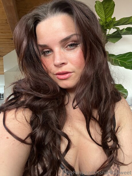 Sshortnssweet pornstar image