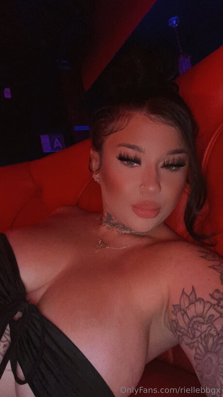 Riellebbgx sexy star galleries