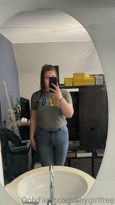 Shygirlfree star sexy photo