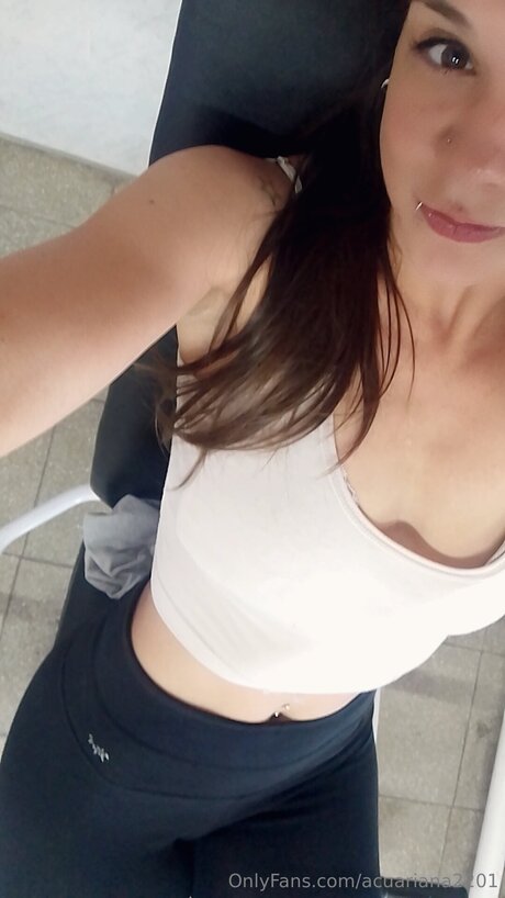 Acuariana2201 pornstar free img