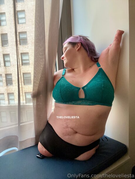 Theloveliesta model adult pictures