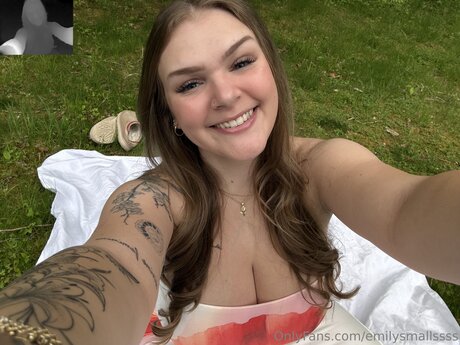 Emilysmallssss pornstar nice images