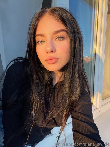 Alena Swiitie naked model galleries