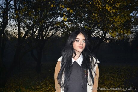 Alena Swiitie art model image