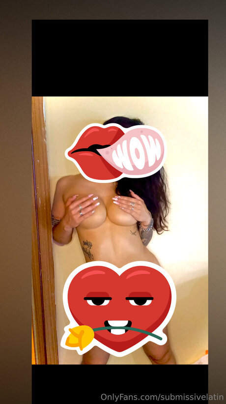 Submissivelatin exclusive model picture