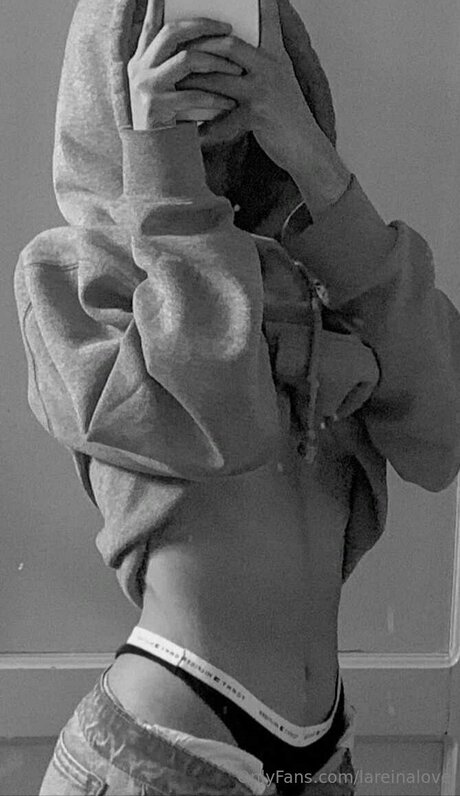 Lareinalove hot actress pictures