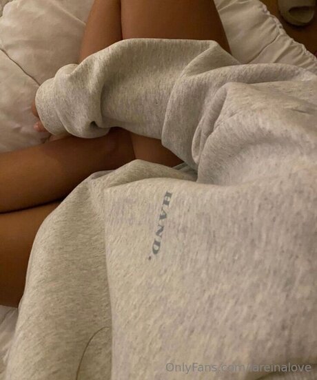 Lareinalove model nice img