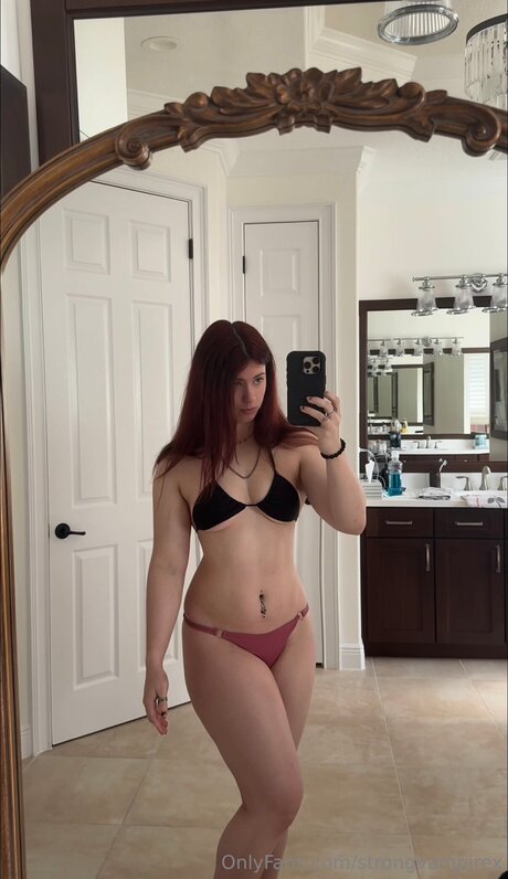 Strongvampirex model erotic image