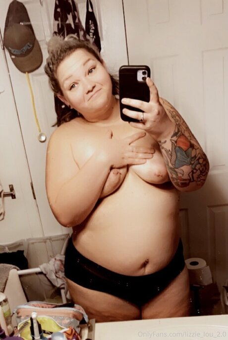 Lizzie Lou 2 0 hot pornstar images