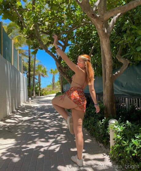 Alisssa Bright porn star pics