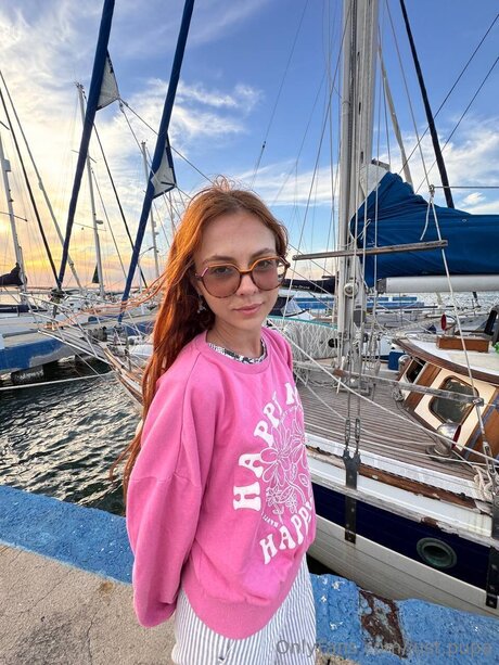 Just Pupa beautiful actress picture