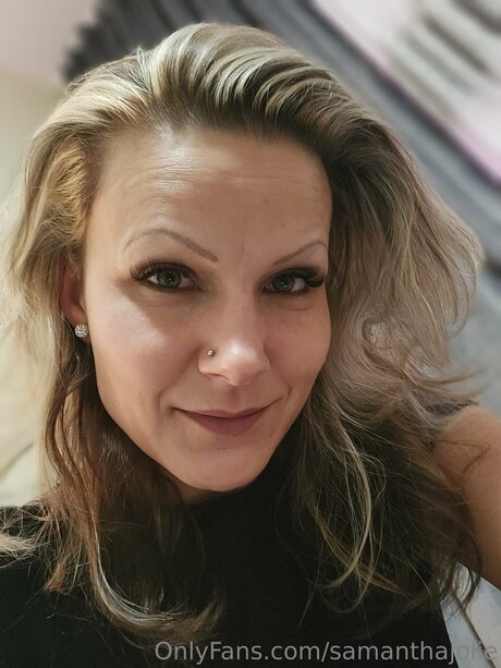 Samanthajolie star top img