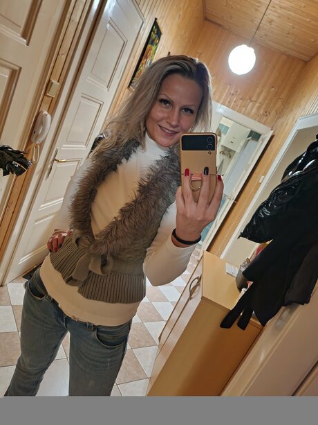 Samanthajolie xxx star image