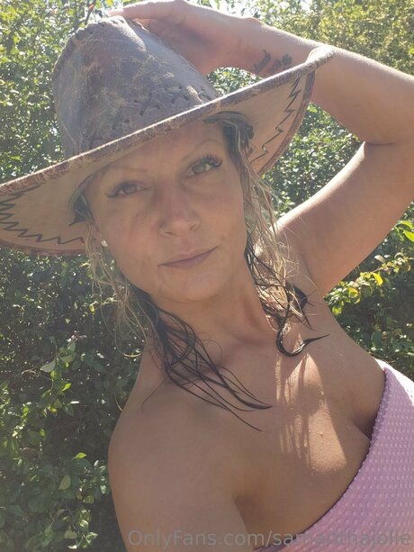 Samanthajolie xxx actress img