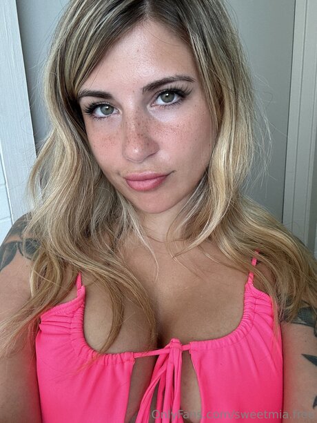 Sweetmia Free pornstar picture